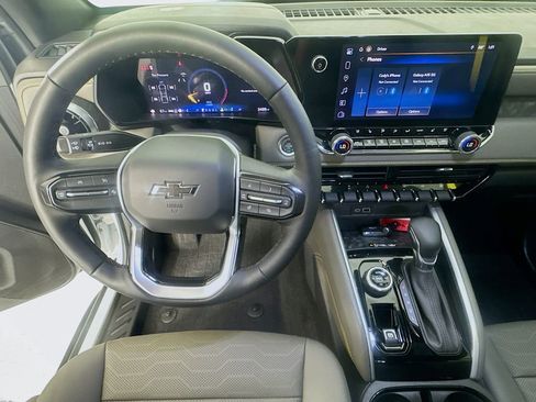 Used 2024 Chevrolet Colorado ZR2 w/ ZR2 Bison Edition image 11