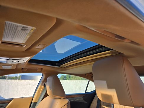 Used 2023 Lexus ES 350 w/ Premium Package FWD image 13