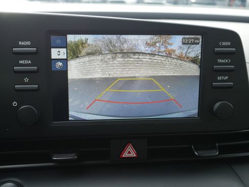 Used 2025 Hyundai Elantra Sport image 17