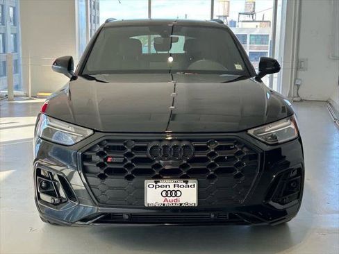 Certified 2025 Audi SQ5 Premium Plus w/ Premium Plus Package image 2