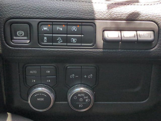Used 2023 GMC Yukon Denali AWD/4WD image 28