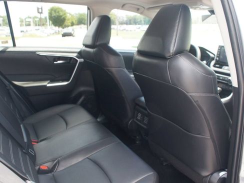 Used 2022 Toyota RAV4 XLE Premium FWD image 22