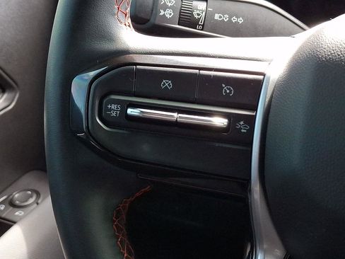 Used 2023 Chevrolet Colorado Z71 w/ Z71 Convenience Package 2 image 22