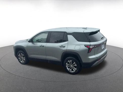 Used 2025 Chevrolet Equinox LT FWD image 10