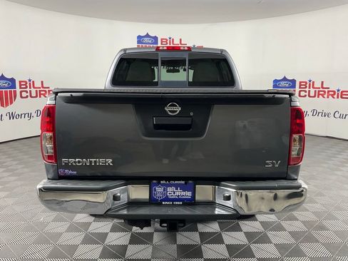 Used 2019 Nissan Frontier SV RWD image 4