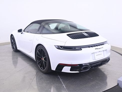 Certified 2024 Porsche 911 Targa 4S AWD/4WD image 13