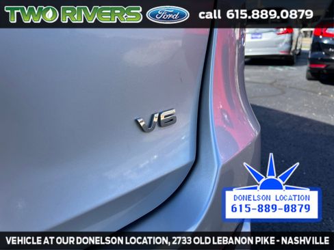 Used 2019 Kia Sorento LX image 9