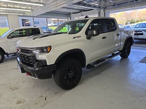 Certified 2025 Chevrolet Silverado 1500 ZR2 w/ Technology Package image 2