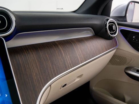 New 2026 Mercedes-Benz GLC 300 GLC 300 image 32