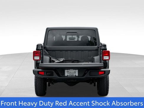 Used 2022 Jeep Gladiator Sport AWD/4WD image 10