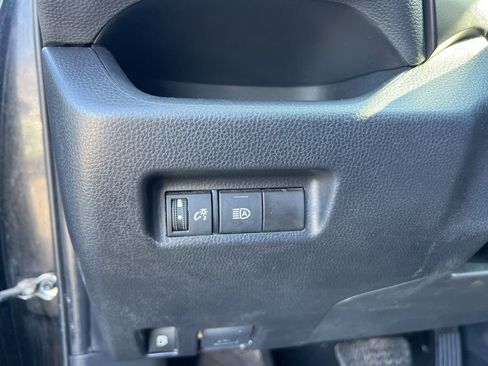 Used 2023 Toyota RAV4 AWD Hybrid image 17