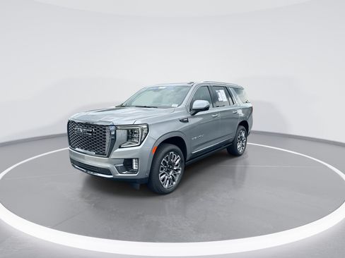 Used 2023 GMC Yukon Denali Ultimate AWD/4WD image 5