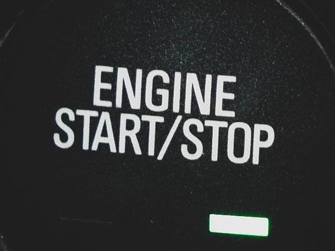 Used 2017 Chevrolet Suburban LT image 7