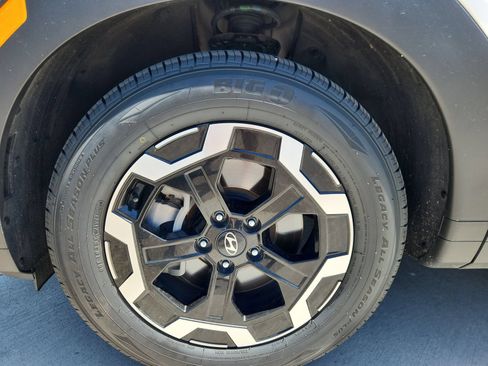 Used 2025 Hyundai Santa Fe SEL AWD/4WD image 18
