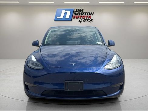 Used 2023 Tesla Model Y Long Range AWD/4WD image 2