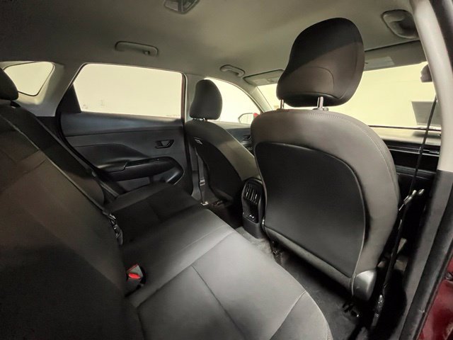 Used 2025 Hyundai Kona SEL FWD image 12