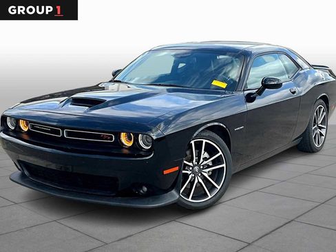 Used 2022 Dodge Challenger R/T w/ Plus Package image 1