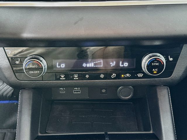 Used 2024 Mitsubishi Outlander SE AWD/4WD image 14