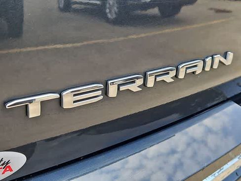 Used 2022 GMC Terrain Denali w/ Denali Premium Package AWD/4WD image 11