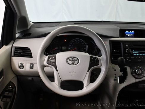 Used 2011 Toyota Sienna LE w/ Towing Pkg image 26