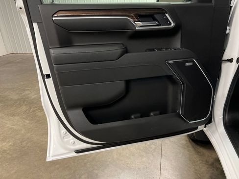 New 2026 Chevrolet Silverado 1500 RST w/ RST All Star Premium Package AWD/4WD image 14