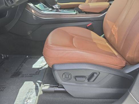 Used 2024 Audi Q8 Premium Plus w/ Premium Plus Package AWD/4WD image 26