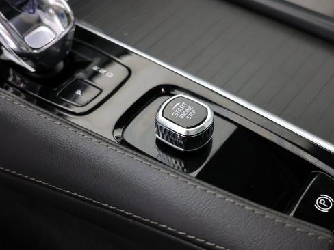 Used 2023 Volvo XC90 T8 Ultimate image 20