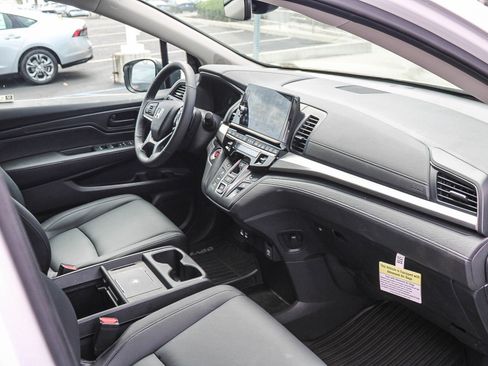Used 2026 Honda Odyssey EX-L image 18