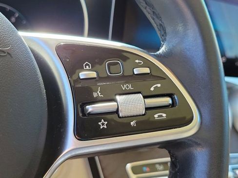 Used 2020 Mercedes-Benz GLC 300 image 26