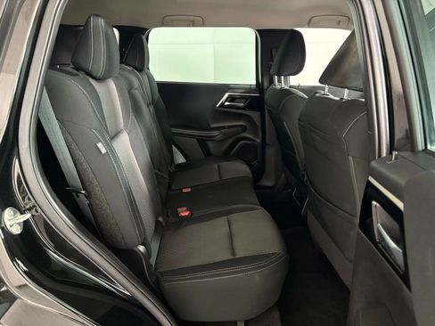 Used 2022 Mitsubishi Outlander ES image 38