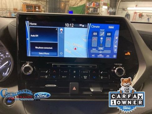Used 2021 Toyota Highlander Limited image 19