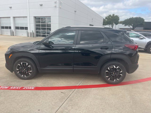 Used 2023 Chevrolet TrailBlazer LT FWD image 5