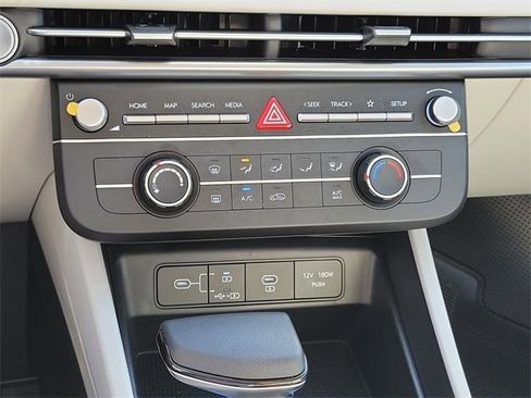 New 2026 Hyundai Tucson SE image 10