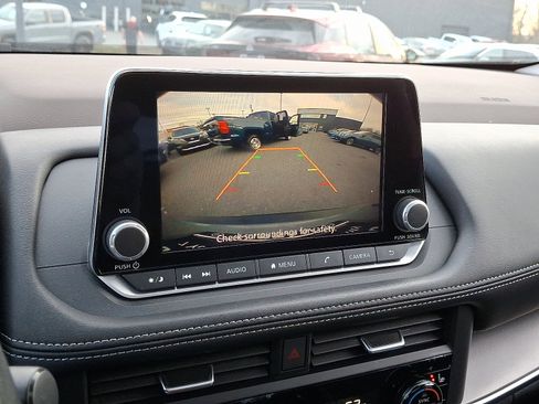 Certified 2023 Nissan Rogue SV w/ SV Premium B Package image 21