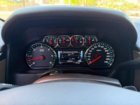 Used 2017 GMC Yukon SLE w/ Enhanced Driver Alert Package RWD image 23