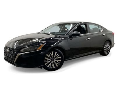 Used 2024 Nissan Altima 2.5 SV