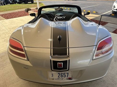 Used 2007 Saturn Sky w/ Premium Trim Pkg image 17