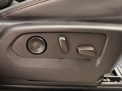 Used 2022 Chevrolet Tahoe RST w/ Luxury Package image 39