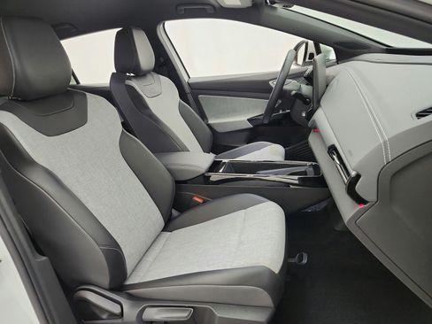 Used 2023 Volkswagen ID.4 Pro RWD image 18