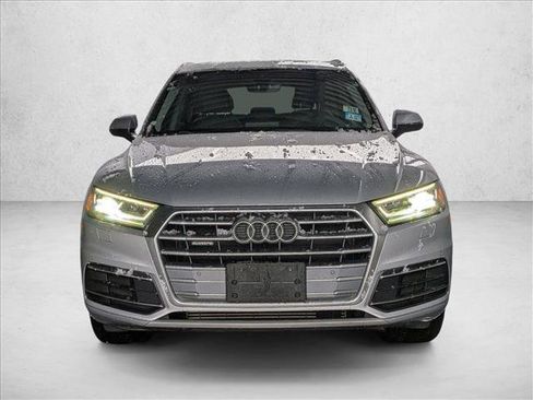 Used 2018 Audi Q5 2.0T Premium Plus w/ Premium Plus Package image 2