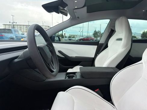 Used 2024 Tesla Model 3 Performance AWD/4WD image 22