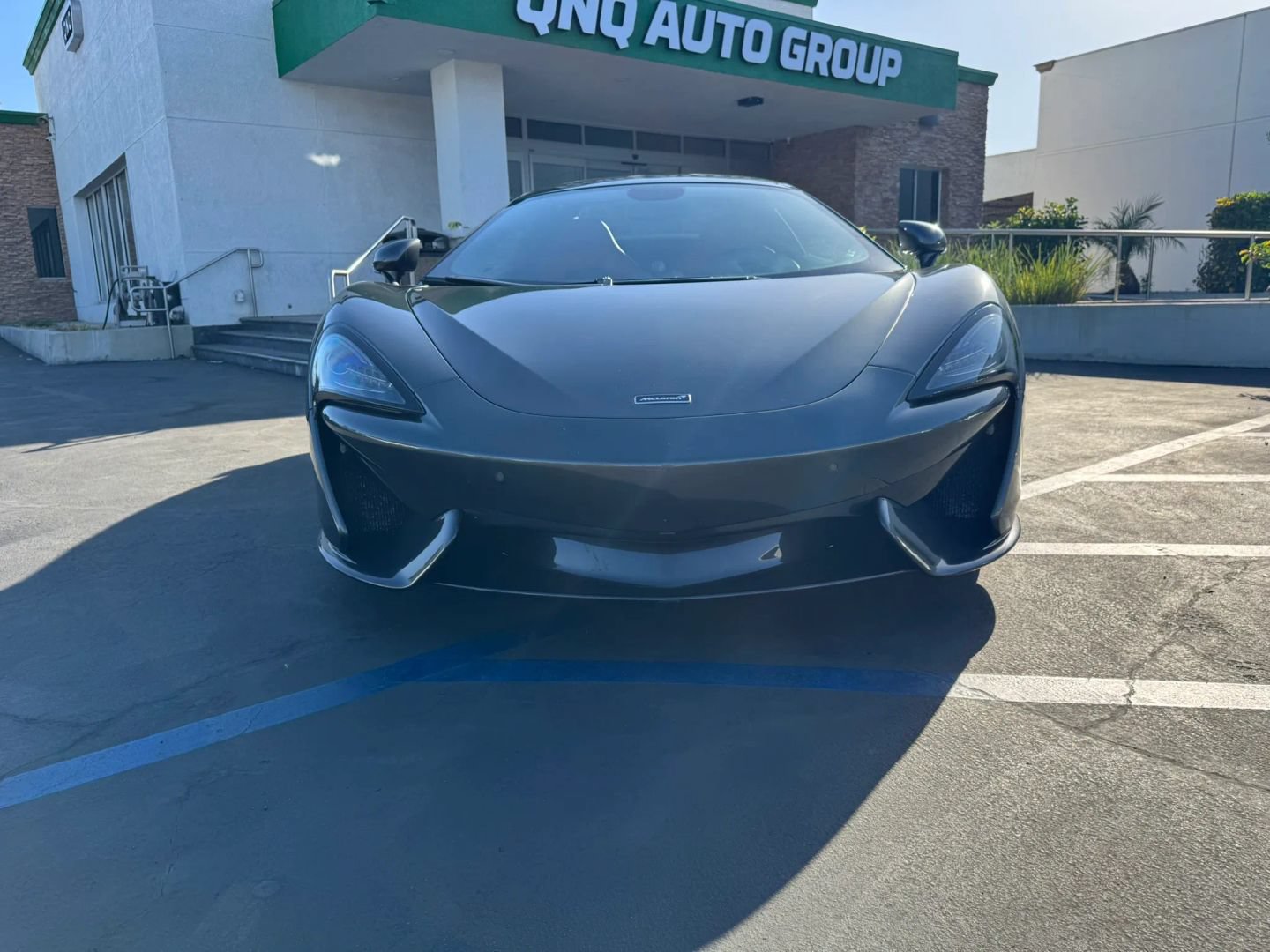 Used 2019 McLaren 570S Spider RWD image 2
