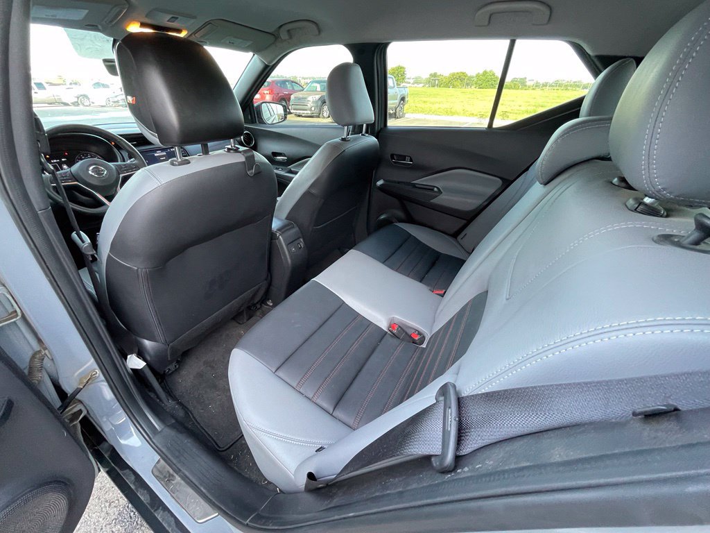 Used 2021 Nissan Kicks SR w/ SR Premium Package FWD image 23