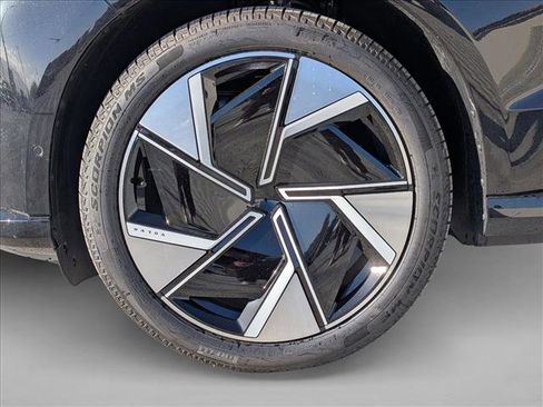 New 2025 Volvo EX90 Ultra image 11