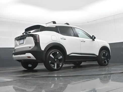 Used 2025 Nissan Kicks SR FWD image 51