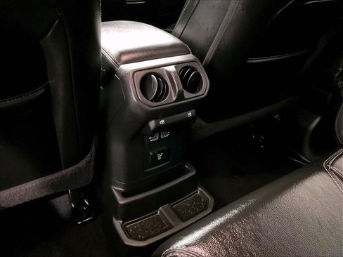Used 2023 Jeep Wrangler Unlimited Sahara w/ Cold Weather Group AWD/4WD image 28