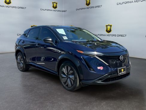 Used 2023 Nissan Ariya AWD image 7