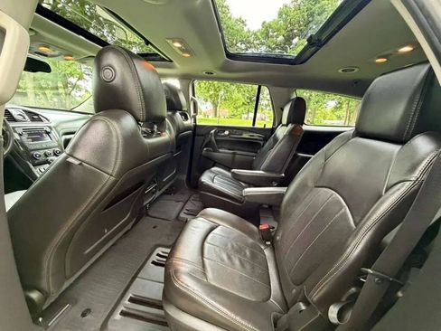 Used 2016 Buick Enclave Leather FWD image 11