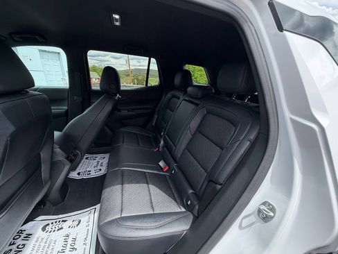 Used 2026 Chevrolet Equinox LT w/ Convenience Package II AWD/4WD image 10
