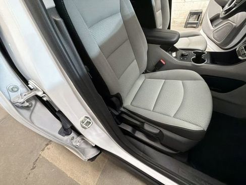 Used 2023 GMC Terrain SLE w/ Driver Convenience Package AWD/4WD image 29